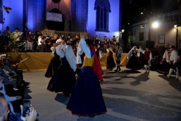 Centro y Anzar, de Telde, en el III Festival Folclórico Herencias (Foto Francisco Javier Santana)